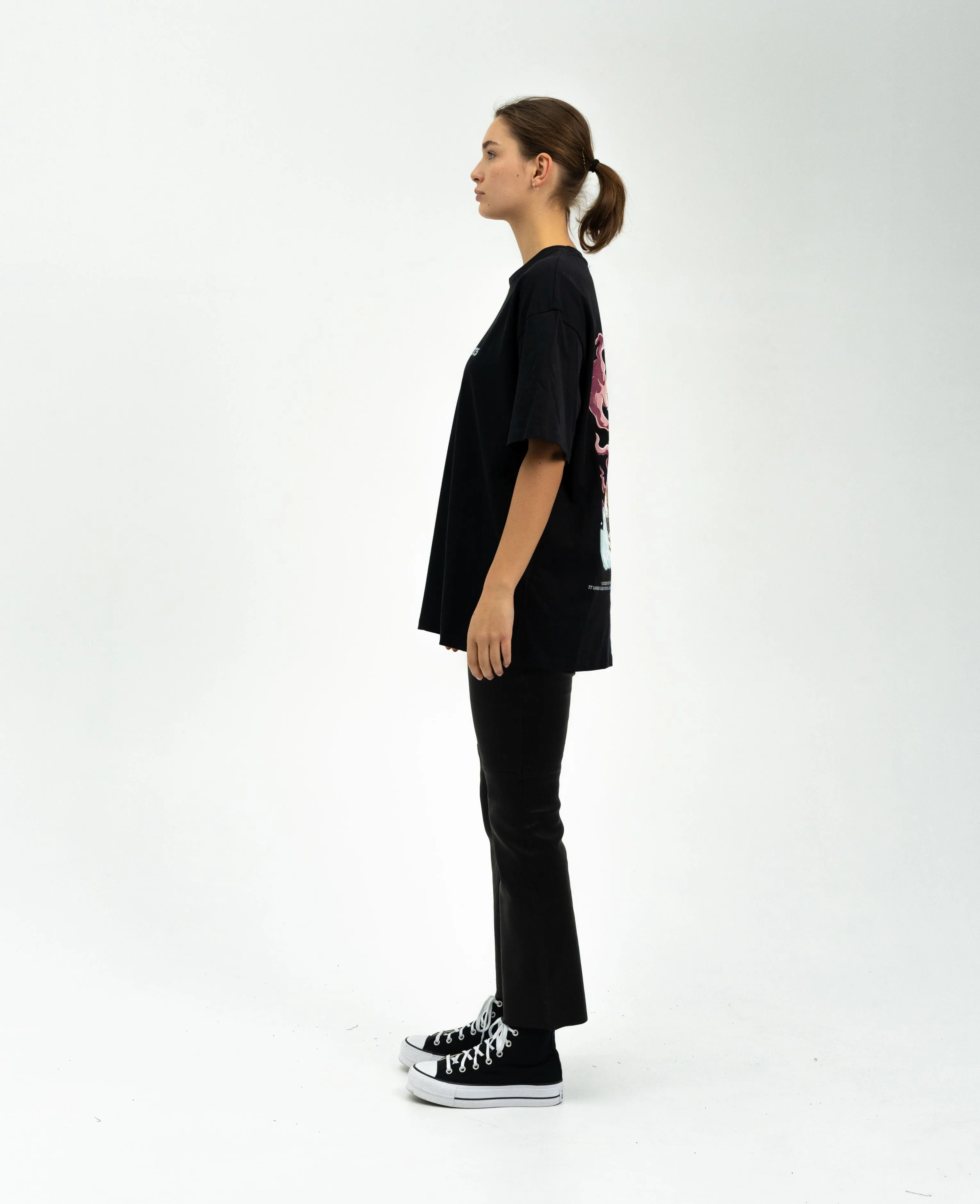 Nysekai "Annie X Female Titan - AOT" Oversize T-Shirt