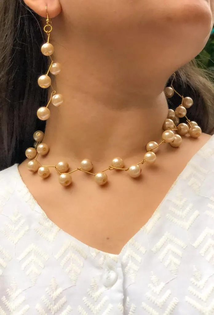 Pearl necklace set