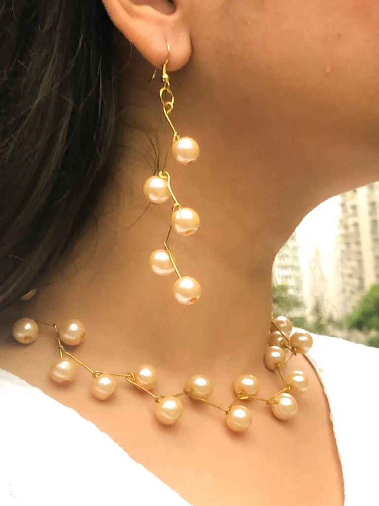 Pearl necklace set